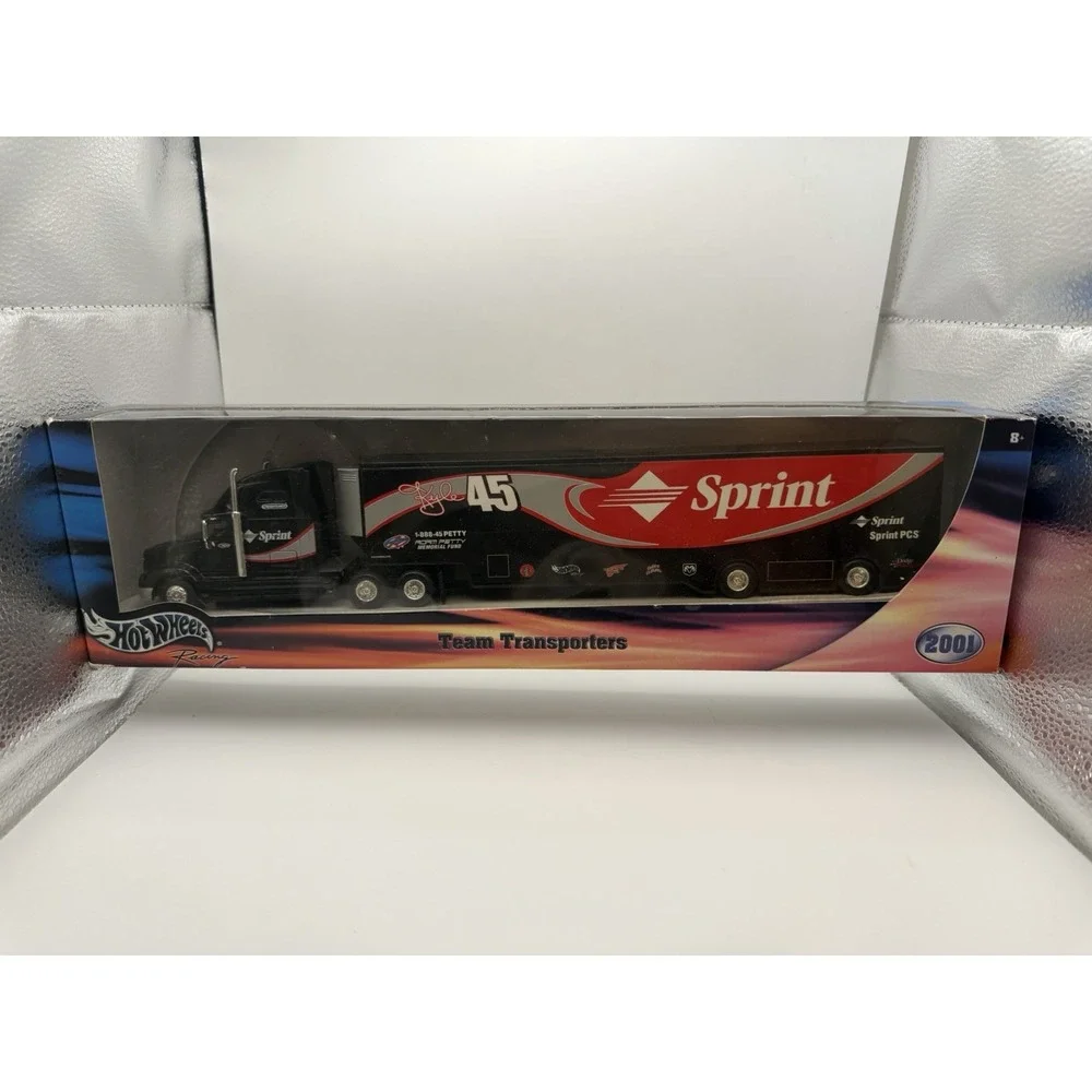 2001 Hot Wheels Racing Kyle Petty #45 Sprint Team Transporter NASCAR Diecast